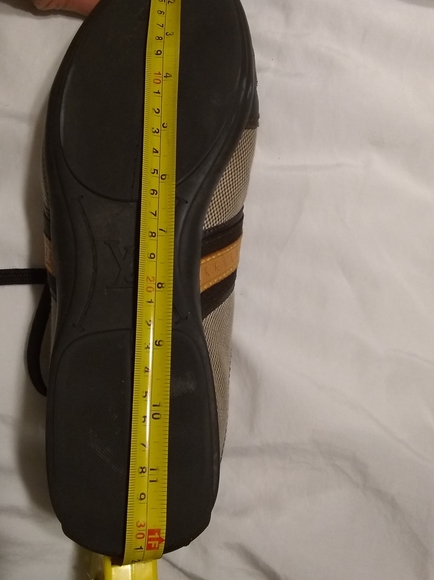 Louis Vuitton shoes and wallet - Picture 13 of 16